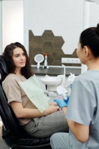 Woman at consultation with dentist